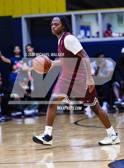 Thumbnail 2 in Thomas Jefferson Campus Vs Christ the King (City Is Mine HS Classic) photogallery.