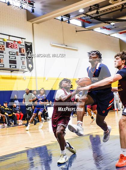 Thumbnail 3 in Thomas Jefferson Campus Vs Christ the King (City Is Mine HS Classic) photogallery.