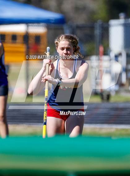 Thumbnail 3 in South Walton vs. Niceville (Seahawk Invitational) photogallery.