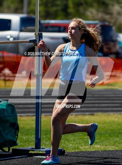 Thumbnail 3 in South Walton vs. Niceville (Seahawk Invitational) photogallery.