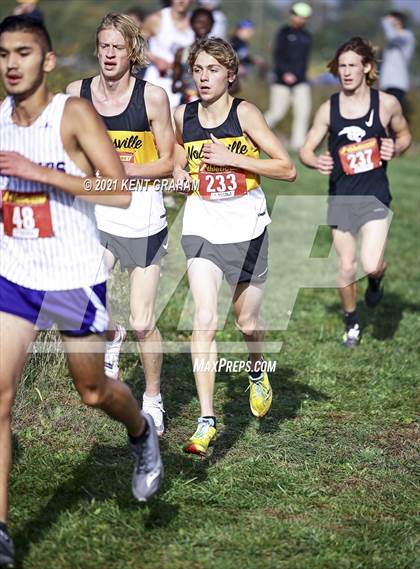 Thumbnail 2 in IHSAA Semi State Cross Country Boys Championships photogallery.