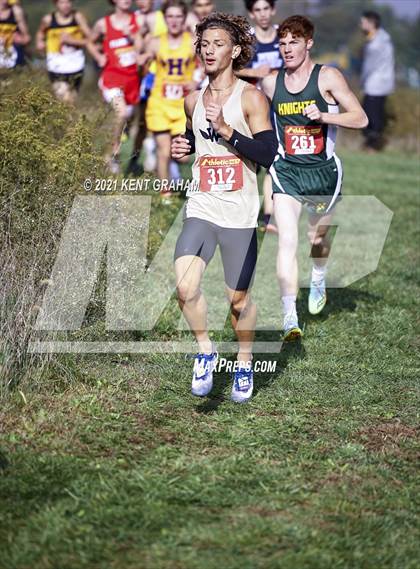 Thumbnail 1 in IHSAA Semi State Cross Country Boys Championships photogallery.