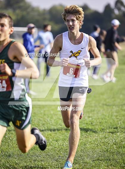 Thumbnail 1 in IHSAA Semi State Cross Country Boys Championships photogallery.