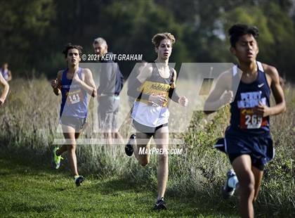 Thumbnail 2 in IHSAA Semi State Cross Country Boys Championships photogallery.