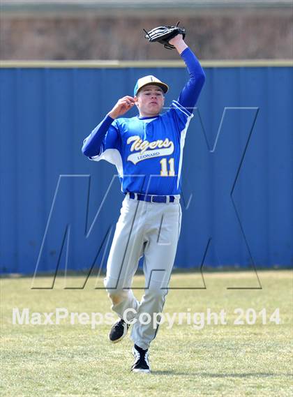 Thumbnail 2 in Whitewright @ Leonard (Leonard Tournament) photogallery.