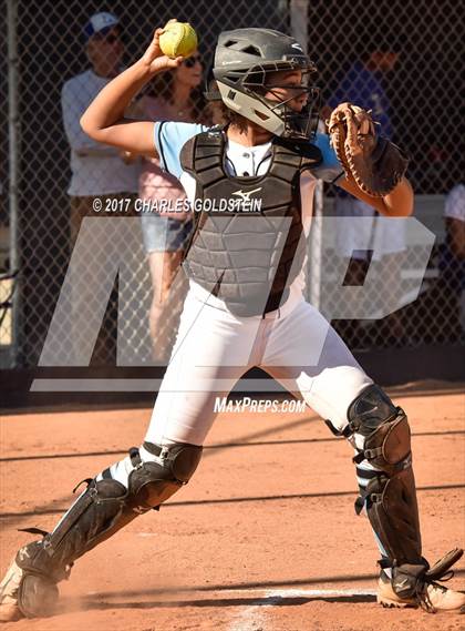 Thumbnail 3 in Villa Park vs. Agoura (CIF SS D2 Playoff) photogallery.