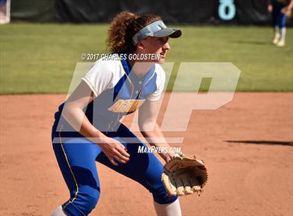 Thumbnail 3 in Villa Park vs. Agoura (CIF SS D2 Playoff) photogallery.