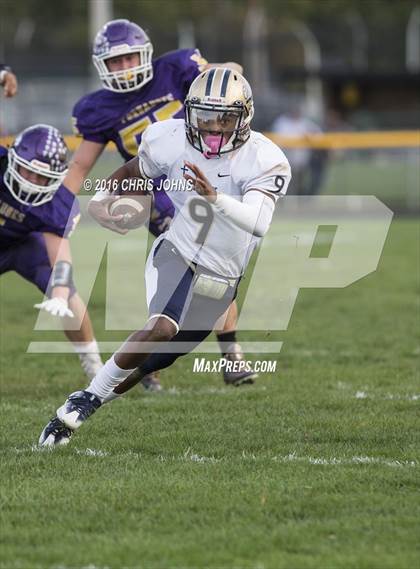 Thumbnail 2 in Althoff Catholic @ Taylorville photogallery.