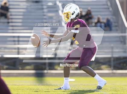 Thumbnail 2 in Lumberton vs Douglas Byrd (Jamboree) photogallery.