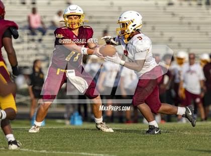 Thumbnail 3 in Lumberton vs Douglas Byrd (Jamboree) photogallery.