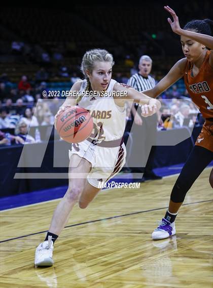 Thumbnail 1 in Windsor vs Mead (CHSAA 4A Final Four) photogallery.