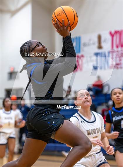 Thumbnail 2 in Winterboro @ Moody photogallery.