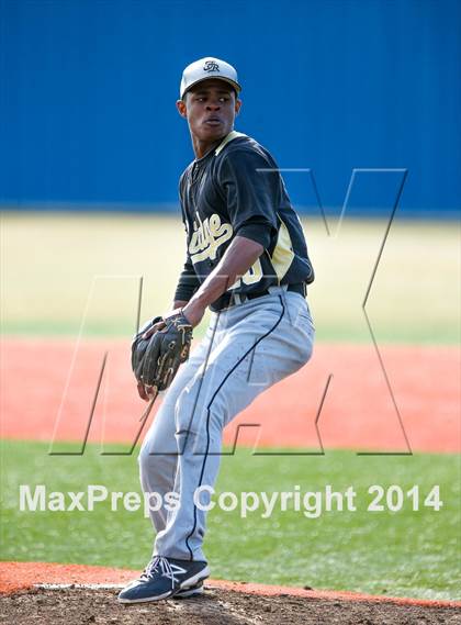Thumbnail 1 in Fossil Ridge vs Centennial (Arlington Heights Classic) photogallery.