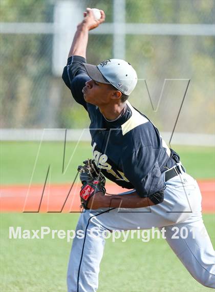Thumbnail 1 in Fossil Ridge vs Centennial (Arlington Heights Classic) photogallery.