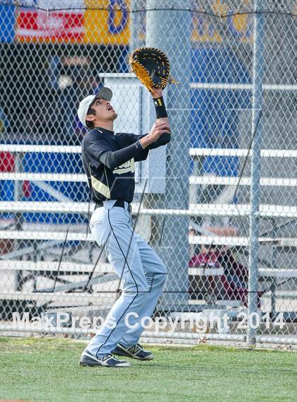 Thumbnail 3 in Fossil Ridge vs Centennial (Arlington Heights Classic) photogallery.