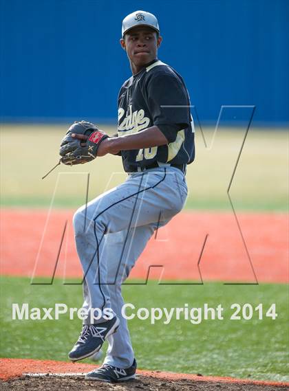 Thumbnail 2 in Fossil Ridge vs Centennial (Arlington Heights Classic) photogallery.