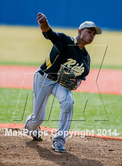 Thumbnail 3 in Fossil Ridge vs Centennial (Arlington Heights Classic) photogallery.