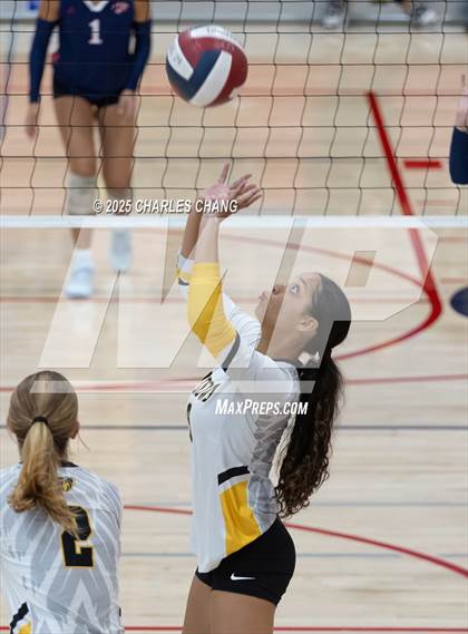 Thumbnail 2 in JV: Bishop O'Dowd @ Rancho Cotate (NorCal Invitational) photogallery.