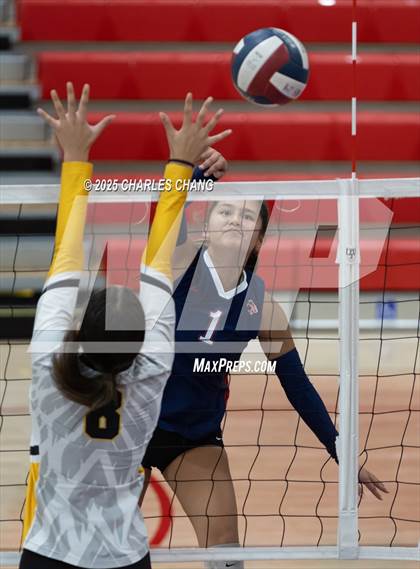 Thumbnail 3 in JV: Bishop O'Dowd @ Rancho Cotate (NorCal Invitational) photogallery.