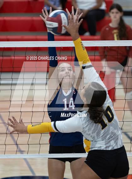 Thumbnail 3 in JV: Bishop O'Dowd @ Rancho Cotate (NorCal Invitational) photogallery.