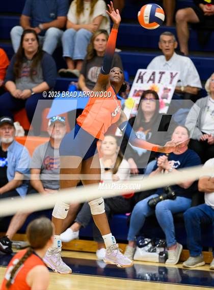 Thumbnail 1 in East Rowan @ Carson (NCHSAA 5A Round 3) photogallery.