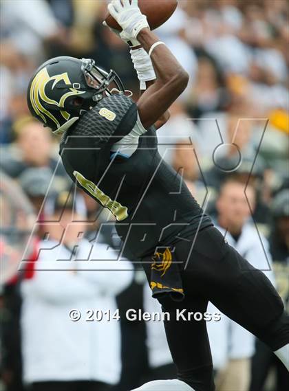 Thumbnail 2 in Don Bosco Prep @ Paramus Catholic photogallery.