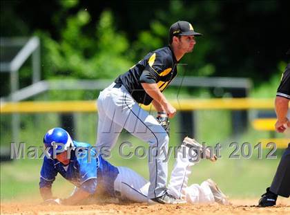 Thumbnail 2 in Southington vs. Amity Regional (CIAC Class LL Quarterfinal) photogallery.