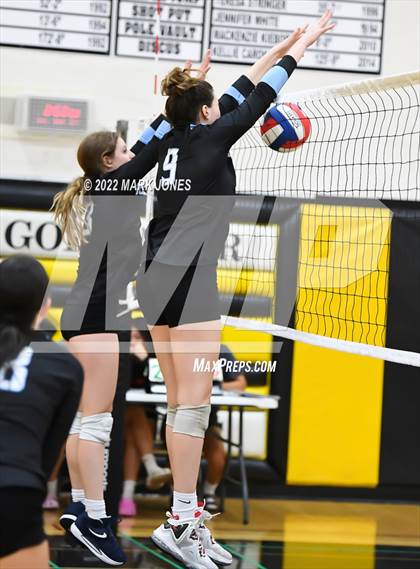 Thumbnail 3 in Deer Valley vs. Paradise Valley  (Goldwater Volleyball Festival Tournament - Gold Division) - Semifinal photogallery.