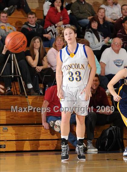 Thumbnail 3 in River City vs. Lincoln (Lincoln Invitational) photogallery.