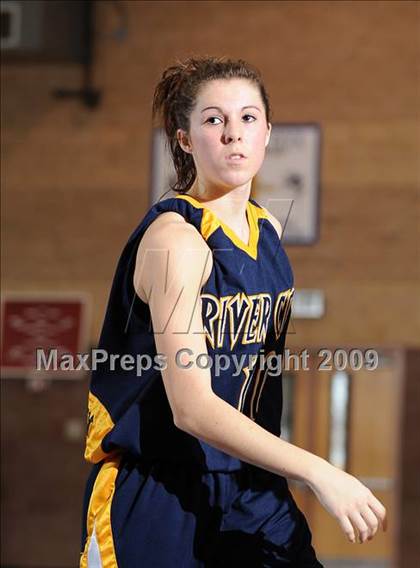 Thumbnail 2 in River City vs. Lincoln (Lincoln Invitational) photogallery.