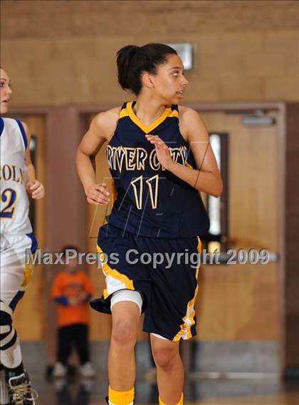 Thumbnail 1 in River City vs. Lincoln (Lincoln Invitational) photogallery.