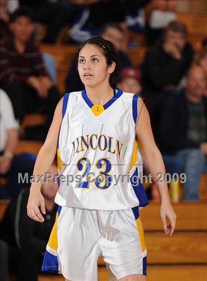 Thumbnail 2 in River City vs. Lincoln (Lincoln Invitational) photogallery.