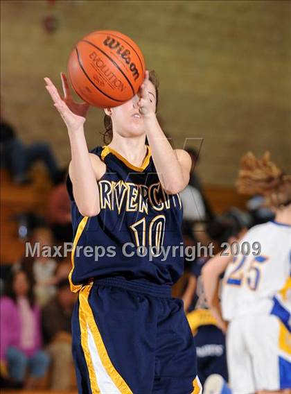 Thumbnail 3 in River City vs. Lincoln (Lincoln Invitational) photogallery.
