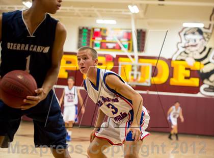 Thumbnail 2 in Sierra Canyon vs. San Marcos photogallery.