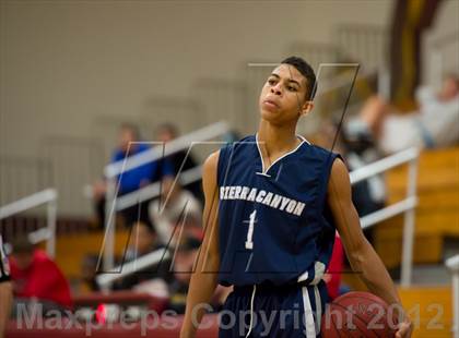Thumbnail 1 in Sierra Canyon vs. San Marcos photogallery.