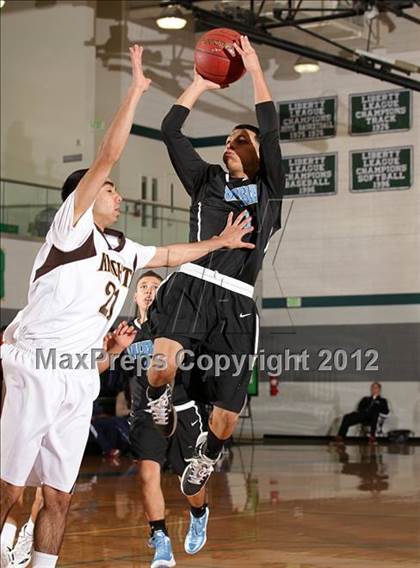 Thumbnail 1 in Salesian vs. St. Francis (Providence Cystic Fibrosis Benefit) photogallery.