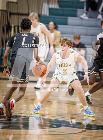 Thumbnail 3 in Lincoln Southeast vs. Pius X photogallery.