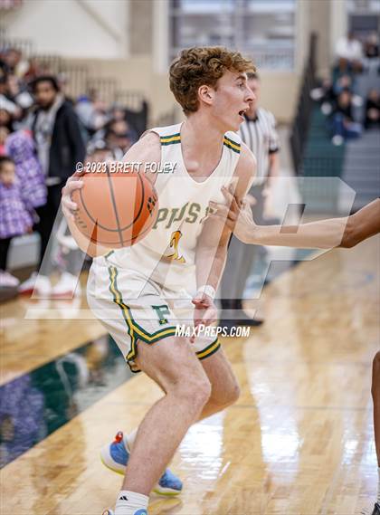 Thumbnail 3 in Lincoln Southeast vs. Pius X photogallery.