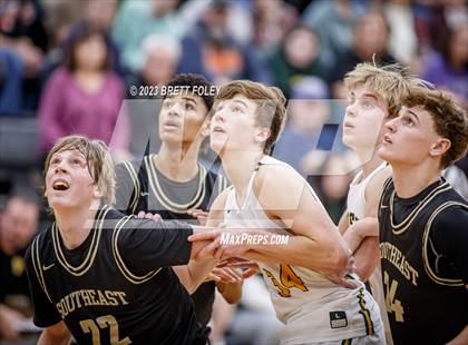 Thumbnail 2 in Lincoln Southeast vs. Pius X photogallery.