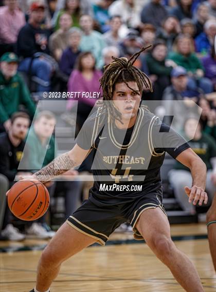 Thumbnail 2 in Lincoln Southeast vs. Pius X photogallery.
