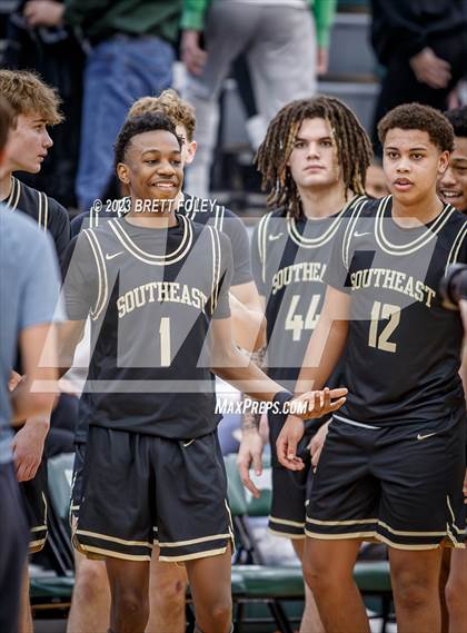Thumbnail 2 in Lincoln Southeast vs. Pius X photogallery.