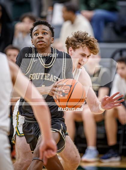 Thumbnail 3 in Lincoln Southeast vs. Pius X photogallery.