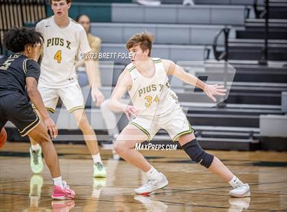Thumbnail 2 in Lincoln Southeast vs. Pius X photogallery.