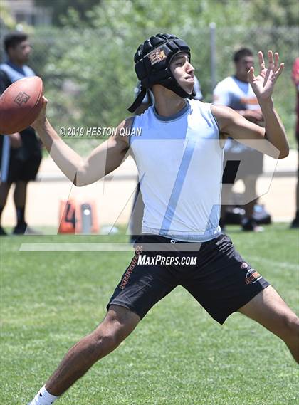 Thumbnail 1 in Aliso Niguel vs El Modena (North Orange County Shootout) photogallery.