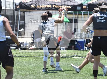 Thumbnail 2 in Aliso Niguel vs El Modena (North Orange County Shootout) photogallery.
