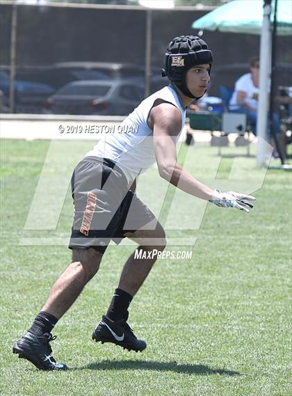Thumbnail 3 in Aliso Niguel vs El Modena (North Orange County Shootout) photogallery.
