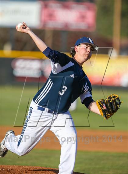 Thumbnail 1 in Lamar vs Trinity (HEB Mid-Cities Classic) photogallery.