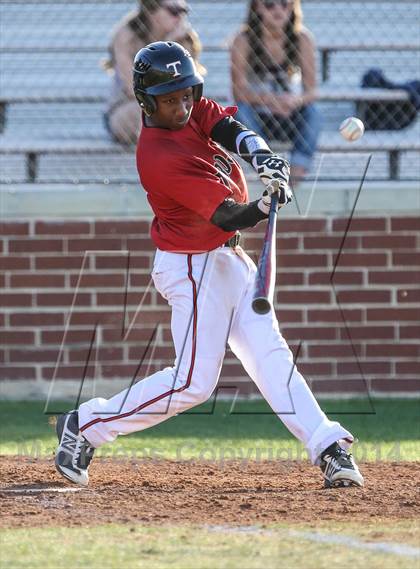 Thumbnail 1 in Lamar vs Trinity (HEB Mid-Cities Classic) photogallery.