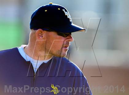 Thumbnail 3 in Lamar vs Trinity (HEB Mid-Cities Classic) photogallery.