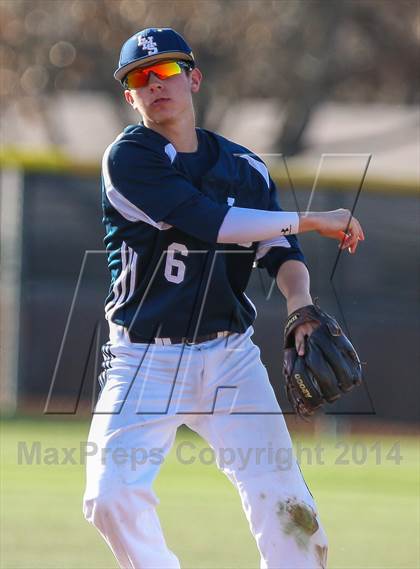 Thumbnail 2 in Lamar vs Trinity (HEB Mid-Cities Classic) photogallery.